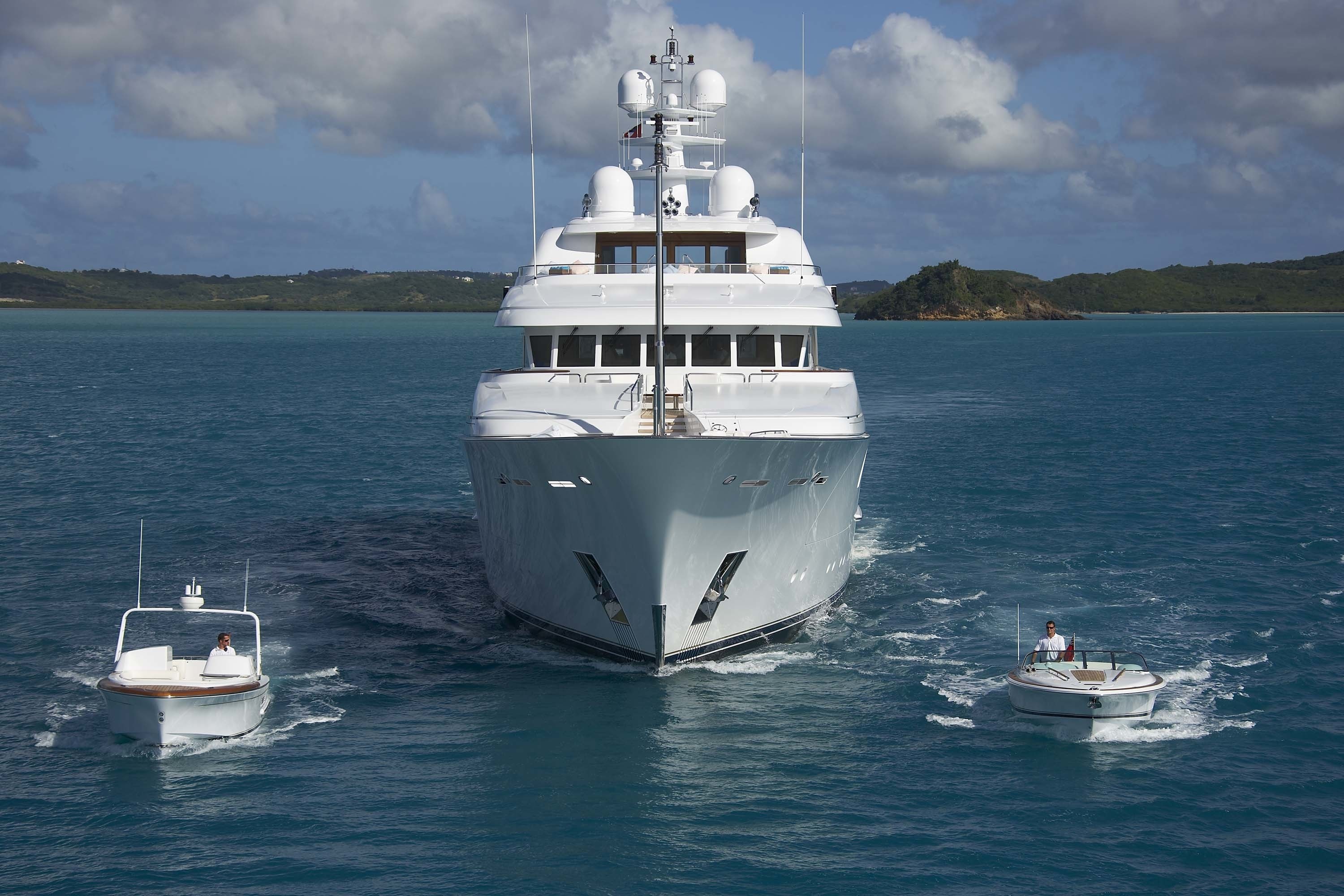 Beautiful 68m Motor Yacht LADY CHRISTINE at Monaco Marine 